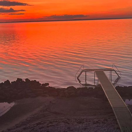 Dejlig Sommerhus 150M Fra Privat Strand Brenderup Exterior foto